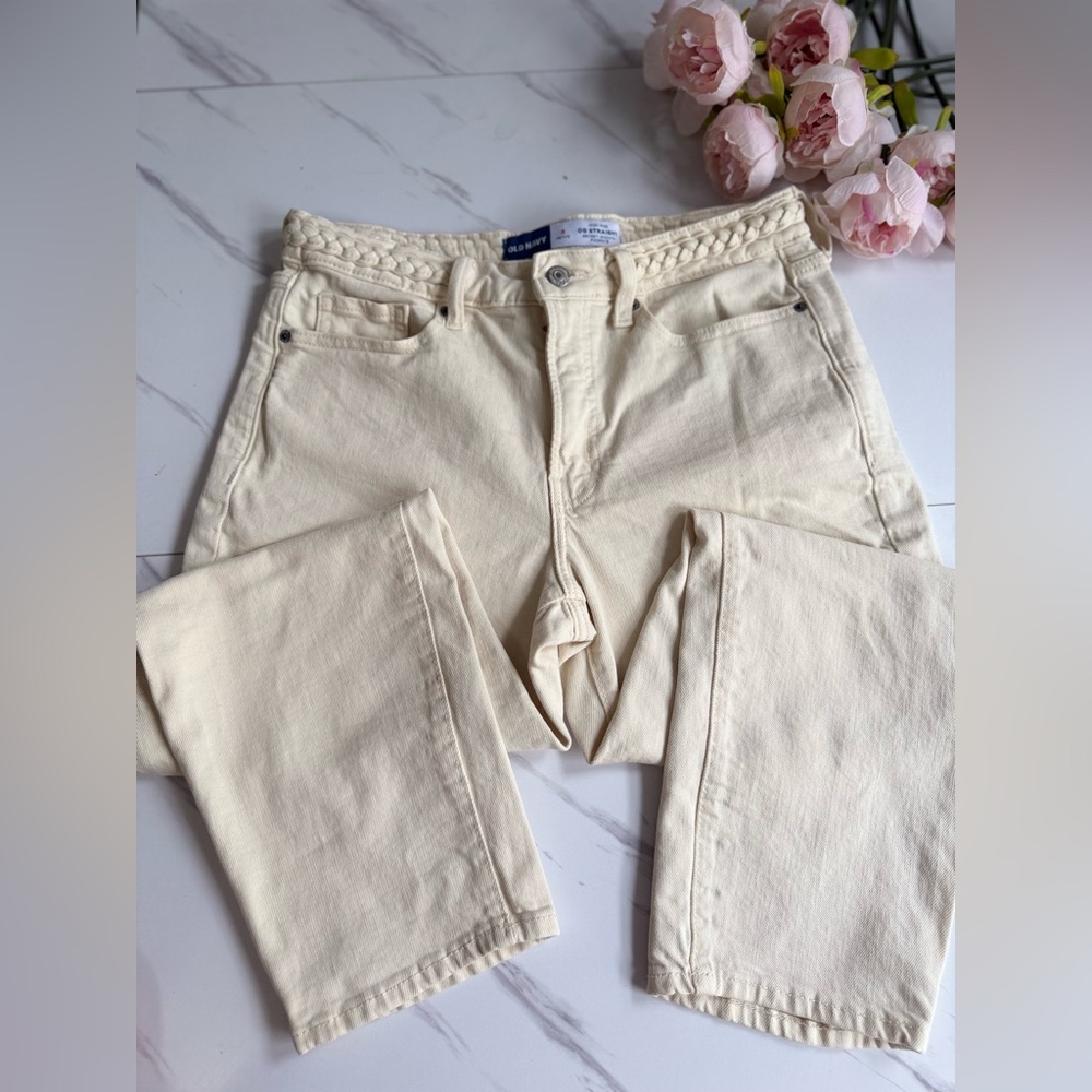 Old Navy Petite high rose  Cream Braided-Waist Straight Jeans